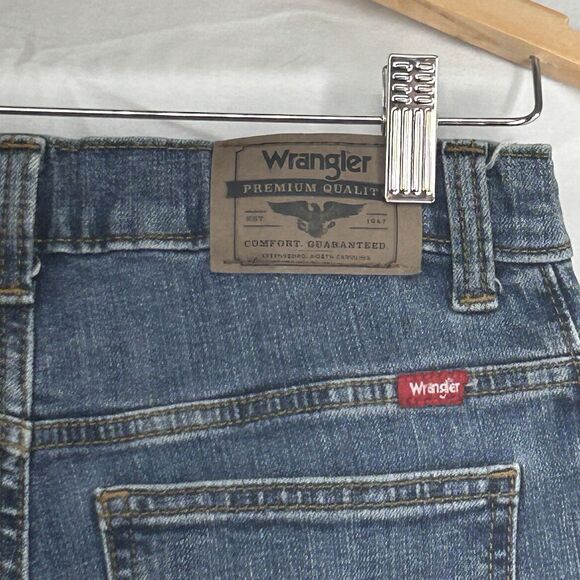Wrangler Classic Bootcut Jeans Adjustable Waist Boys Size 14 Med Wash - Picture 7 of 16